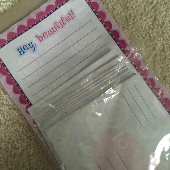 Fun girls book bundle - Picture 5 of 5